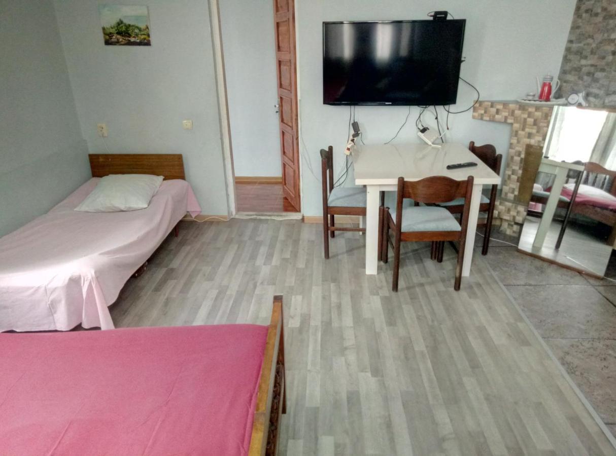 Zaza Guest House Kobuleti Oda fotoğraf